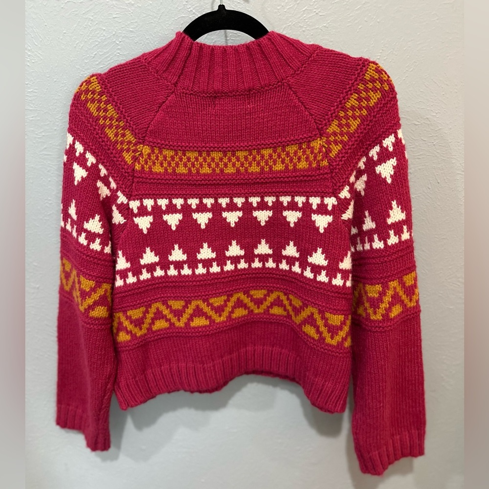 Universal Threads Patterned Sweater - Picture 4 of 4